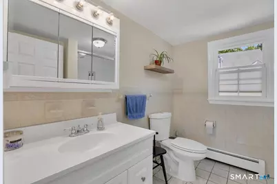 17 Trumbull Place, North Haven, CT 06473 - Photo 27