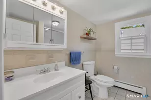 17 Trumbull Pl, North Haven, CT 06473 - Photo 27