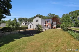 17 Trumbull Pl, North Haven, CT 06473 - Photo 35