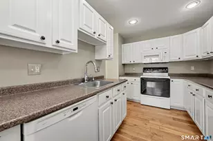 22 Miranda Ln, Stratford, CT 06615 - Photo 13