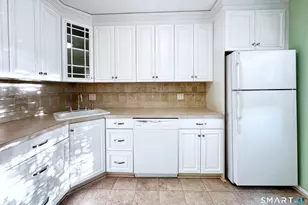 153 Penn Common, Milford, CT 06460 - Photo 5