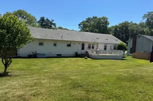 117 Penney Dr, East Hartford, CT 06118 - Photo 5