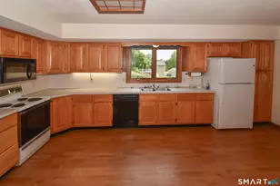 66 Country Club Dr, Windsor, CT 06095 - Photo 17