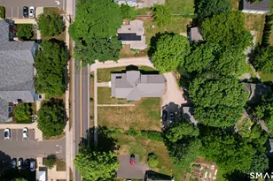 33 Church St, Guilford, CT 06437 - Photo 5