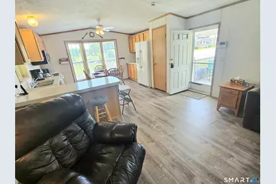 35 Grove Street, East Windsor, CT 06088 - Photo 17