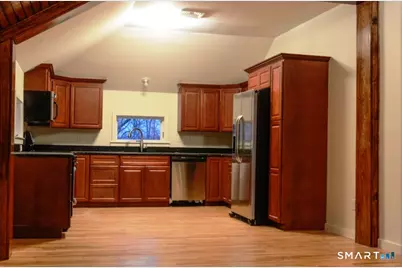 124 Pine Street, Waterbury, CT 06710 - Photo 3
