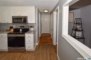 82 Rood Ave, Windsor, CT 06095 - Photo 7