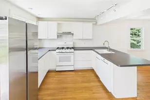 32 Liberty St, Madison, CT 06443 - Photo 5