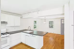 32 Liberty St, Madison, CT 06443 - Photo 7