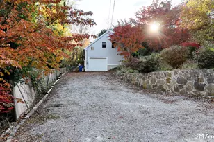 32 Liberty St, Madison, CT 06443 - Photo 15