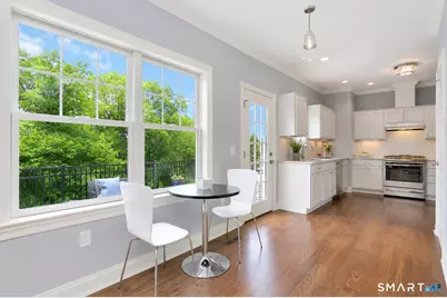 8 View Street #7, Greenwich, CT 06830 - Photo 9