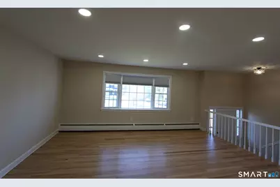 32 Lexington Circle, Newington, CT 06111 - Photo 9