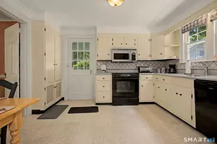 20 Forest Hills Dr, Madison, CT 06443 - Photo 9