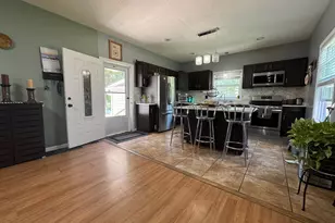 987 Silver Ln, East Hartford, CT 06118 - Photo 5