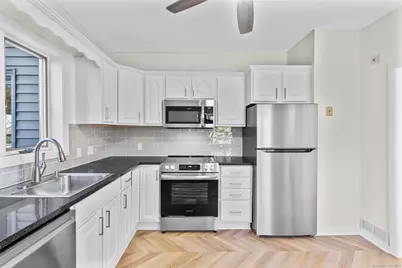 4 Bellview Road, Branford, CT 06405 - Photo 13