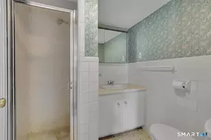 128 Broad St, Plainville, CT 06062 - Photo 31