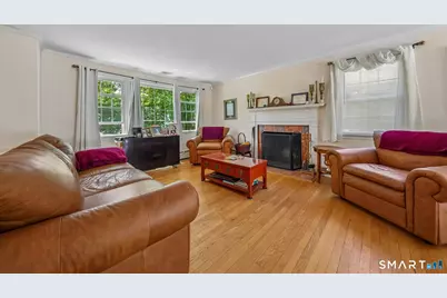 11 Stuart Drive, Greenwich, CT 06870 - Photo 3