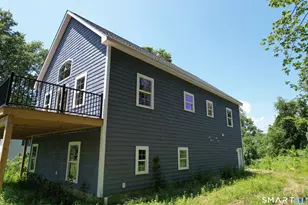 7 Larson St, Waterford, CT 06385 - Photo 9