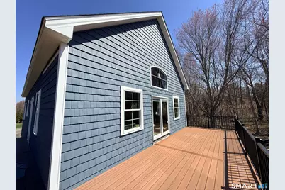 7 Larson Street, Waterford, CT 06385 - Photo 3