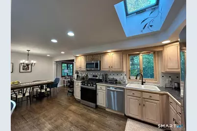 6 Roby Court, Branford, CT 06405 - Photo 3