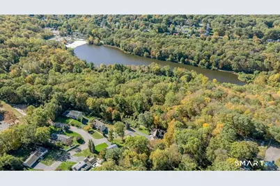 402 Wheeler Park Avenue, Fairfield, CT 06825 - Photo 29