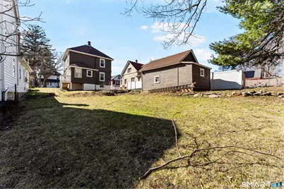 30 Oakwood Street, East Hartford, CT 06108 - Photo 31