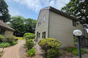 17-D Yankee Glen Dr, Madison, CT 06443 - Photo 3