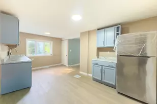 94 Wall St, Waterbury, CT 06705 - Photo 7