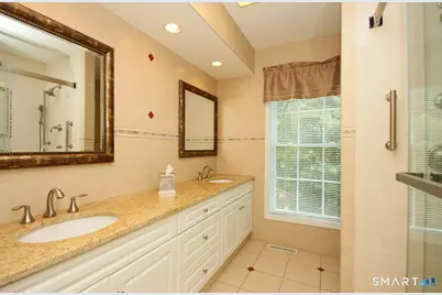 25 Hamden Hills Drive #23, Hamden, CT 06518 - Photo 19