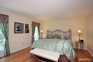 25 Hamden Hills Dr, Hamden, CT 06518 - Photo 15