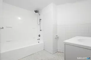 215 Wellington St, Stratford, CT 06615 - Photo 25