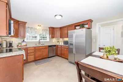 19 Baldwin Street, West Hartford, CT 06110 - Photo 5