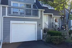 16 Hawley Glen, Stratford, CT 06614 - Photo 1