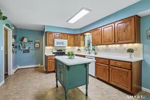 28 Colonial Ridge Dr, New Milford, CT 06755 - Photo 13
