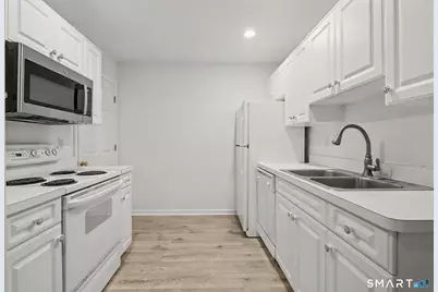 56 Portland Avenue #9, Redding, CT 06896 - Photo 7