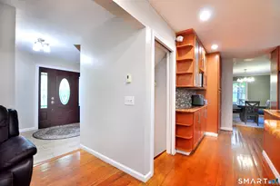 10 Breezy Knoll Dr, Bloomfield, CT 06002 - Photo 7