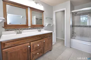 10 Breezy Knoll Dr, Bloomfield, CT 06002 - Photo 29