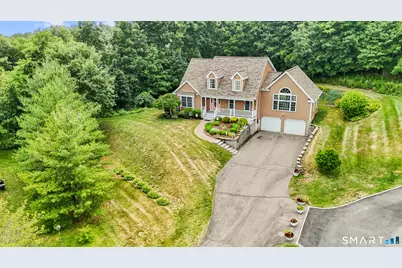 44 Sophia Court, Meriden, CT 06450 - Photo 3