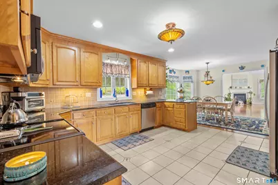 44 Sophia Court, Meriden, CT 06450 - Photo 9