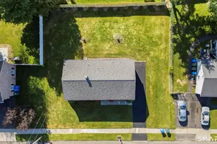 47 Williamson Rd, Hamden, CT 06517 - Photo 3
