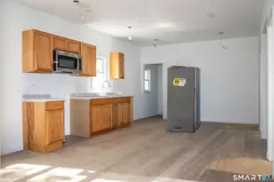 76 Burton St, Waterbury, CT 06704 - Photo 17