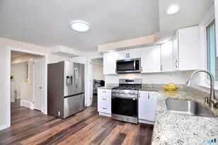 25 Hampshire Dr, Glastonbury, CT 06033 - Photo 7