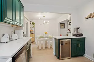 253 New Norwalk Rd, New Canaan, CT 06840 - Photo 9