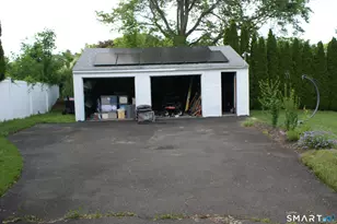 41 Cumpstone Dr, Hamden, CT 06518 - Photo 23