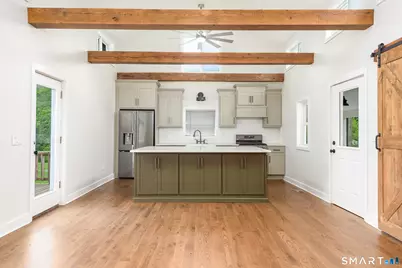 560 Manchester Road, Glastonbury, CT 06033 - Photo 7