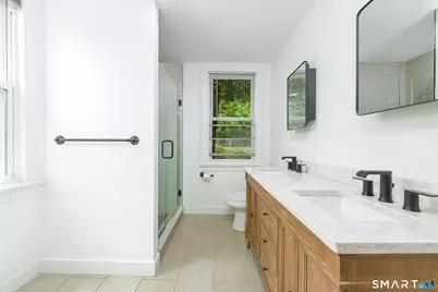 560 Manchester Road, Glastonbury, CT 06033 - Photo 17