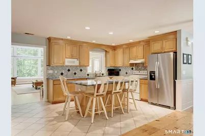 35 Woodsedge Court, Berlin, CT 06037 - Photo 17