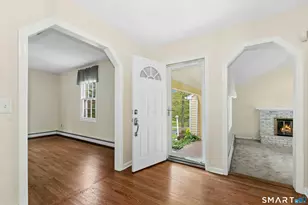 12 Heritage Dr, Danbury, CT 06811 - Photo 3