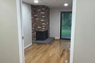 594 Mountain Rd, West Hartford, CT 06117 - Photo 11