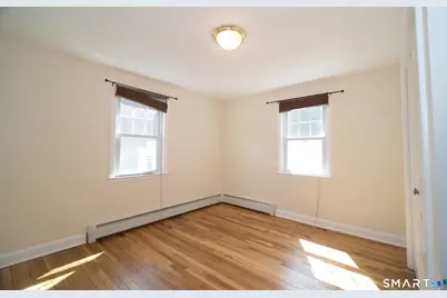 113 Clark Street, Bridgeport, CT 06606 - Photo 9